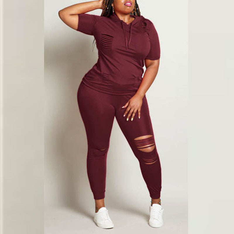 Women's jogging suit with stylish zip details and a chic sporty fit