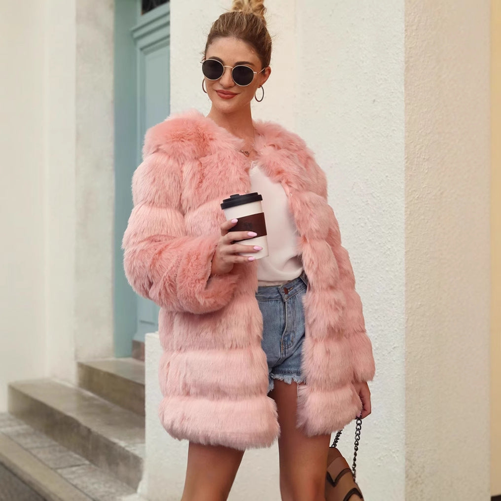Ladies Trendy Faux Fur Coat with Voluminous Sleeves Lune London