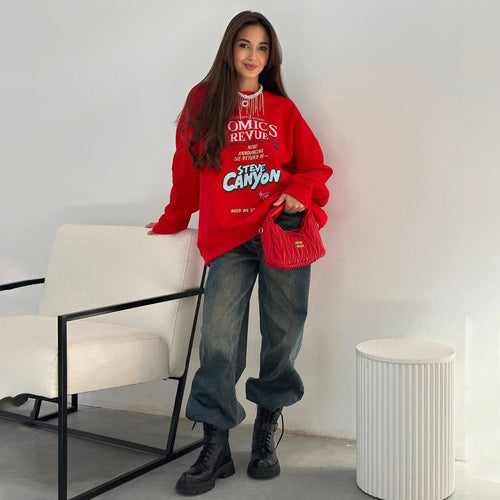 Oversized sweatshirt for women with striking graphic print Amarae