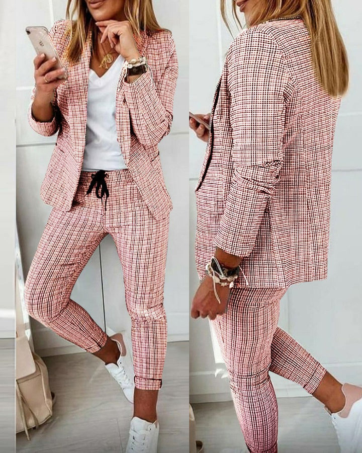 Women's Elegant professional suit with a trendy check pattern and practical pockets Lune London