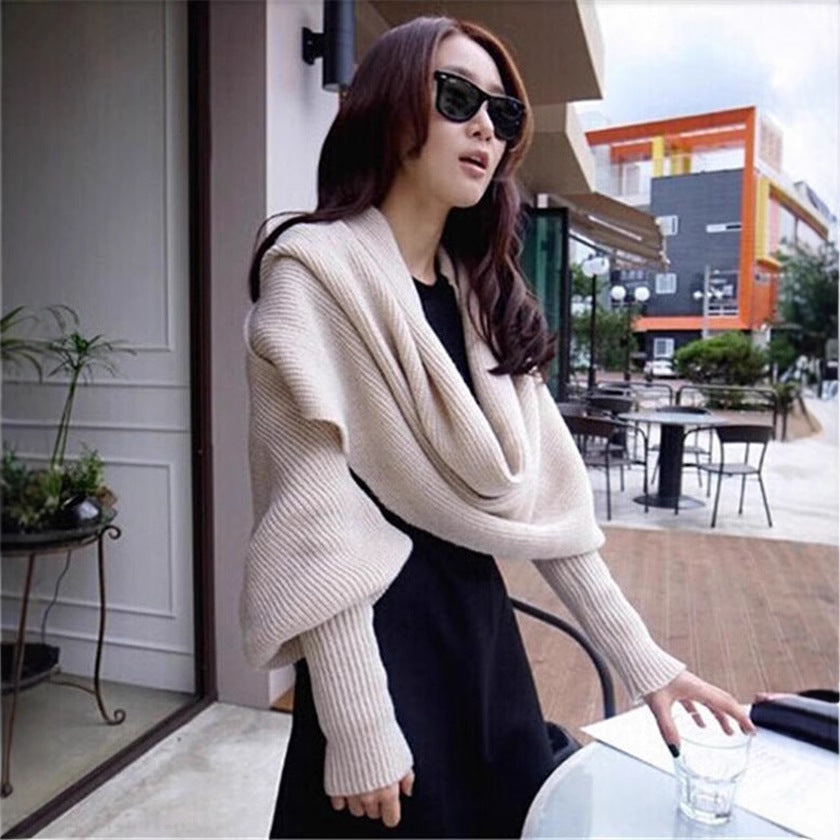Knitted scarf for women with a stylish design and comfortable wear Lune Londonl