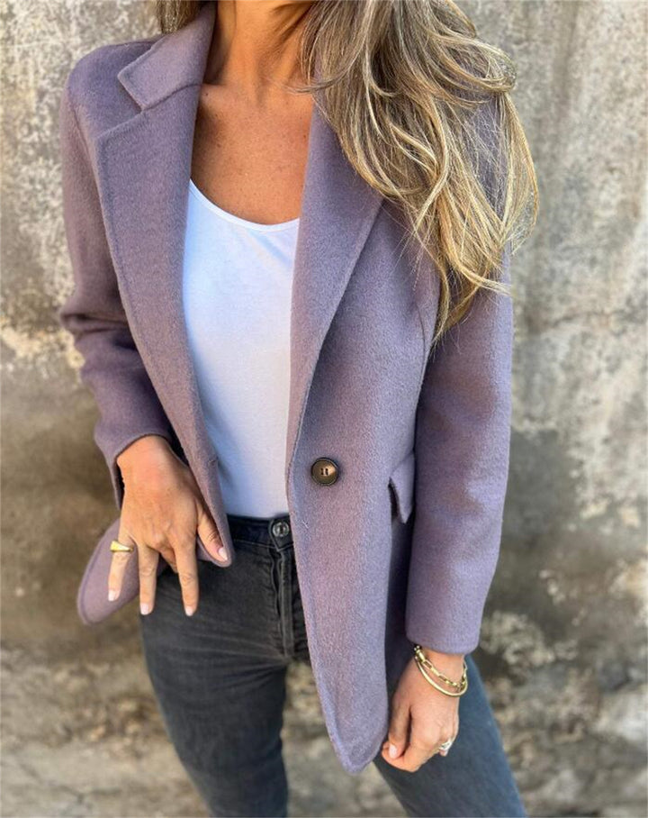 Chic and style elegant boucle blazer for women with relaxed fit