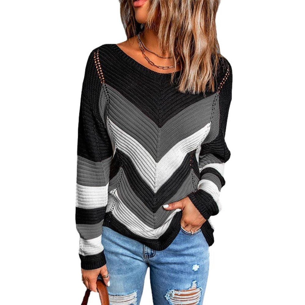 Fashionable knitted sweater for women with chevron pattern and relaxed fit Lune London