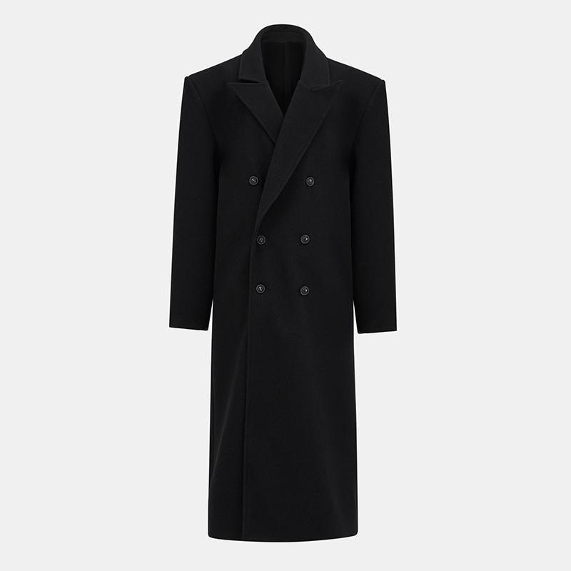 Elegant long double-breasted man Chic und Style