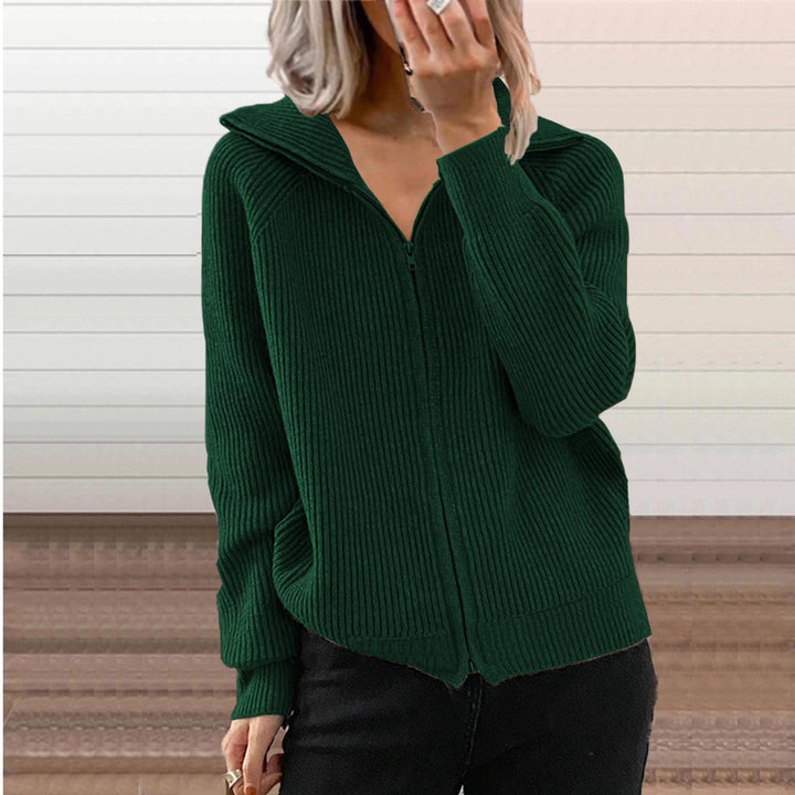 Transitional jacket for women with structured zip and hood Amarae