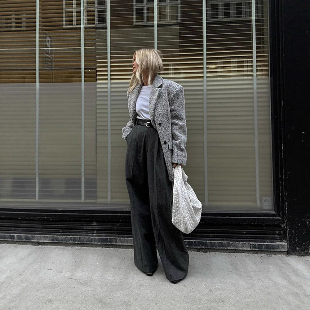 Women's Oversize Wool Blend Blazer in Boucle Look with Boxy Silhouette Amarae