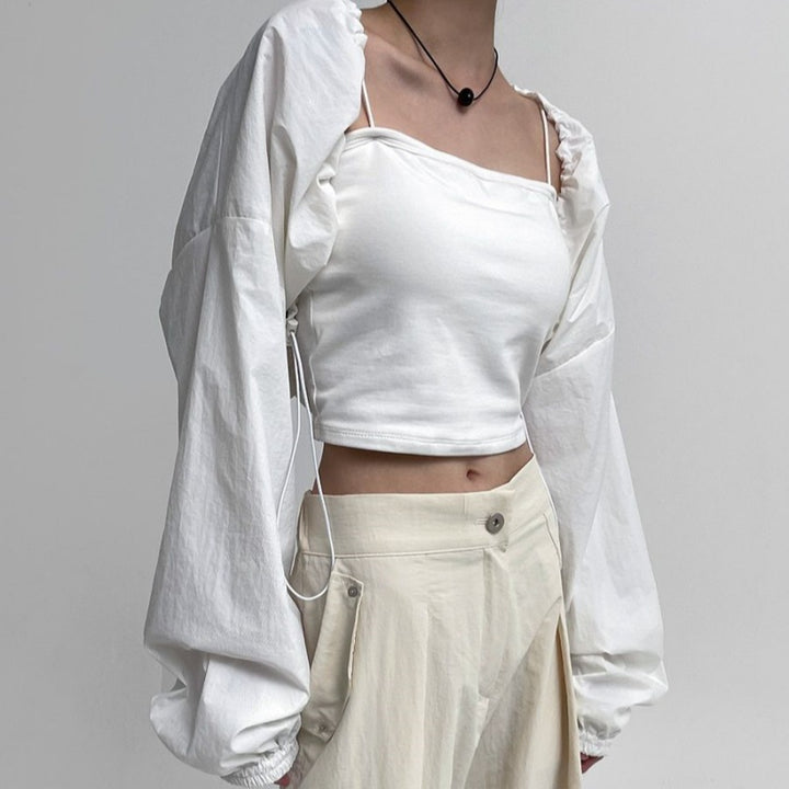 Blouse pour femmes à manches longues courte avec volants Chic & Stil