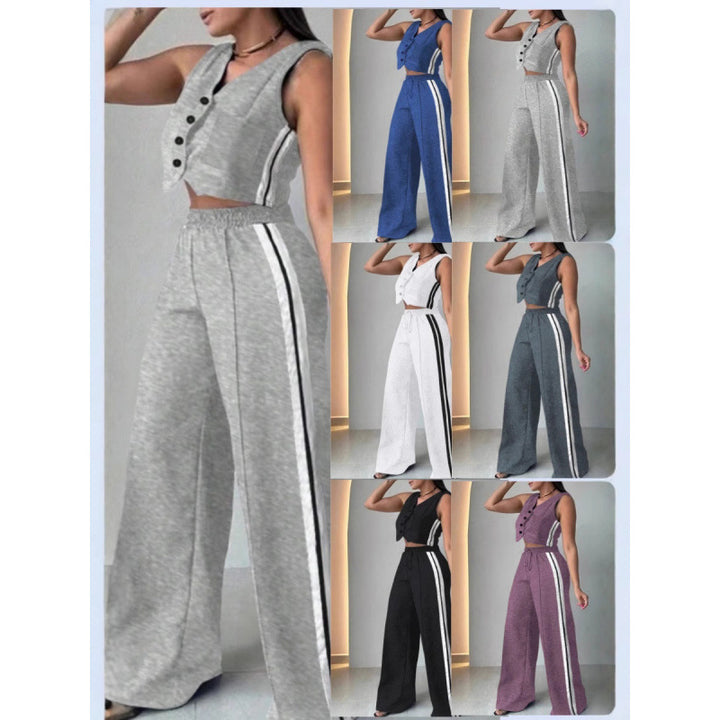 Two-piece women's sports set with a loose fit and an elastic waistband Lune London
