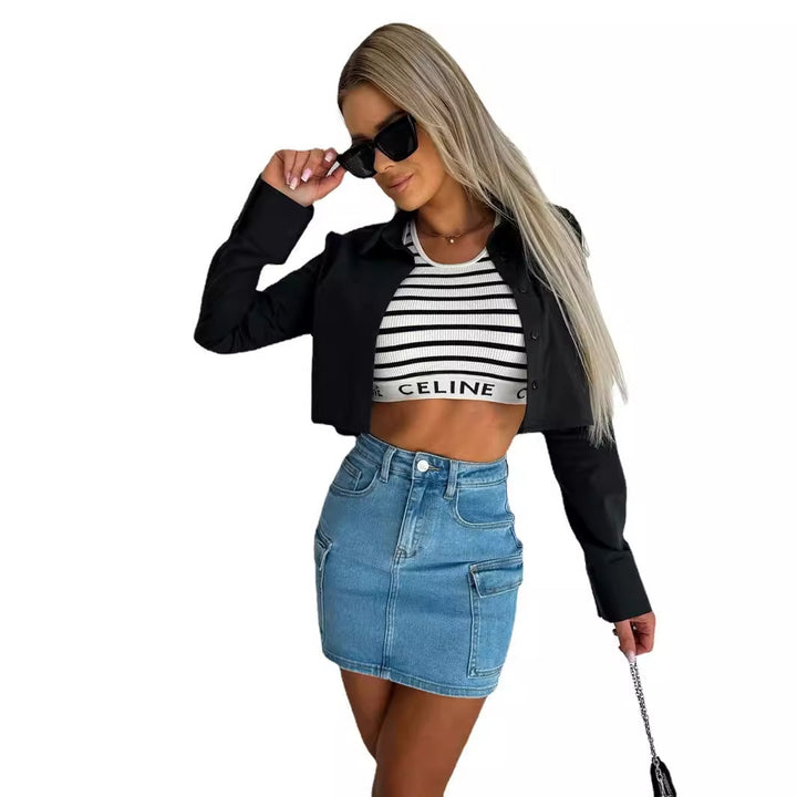 Denim skirt for women with practical pockets and modern design Chic & Stil