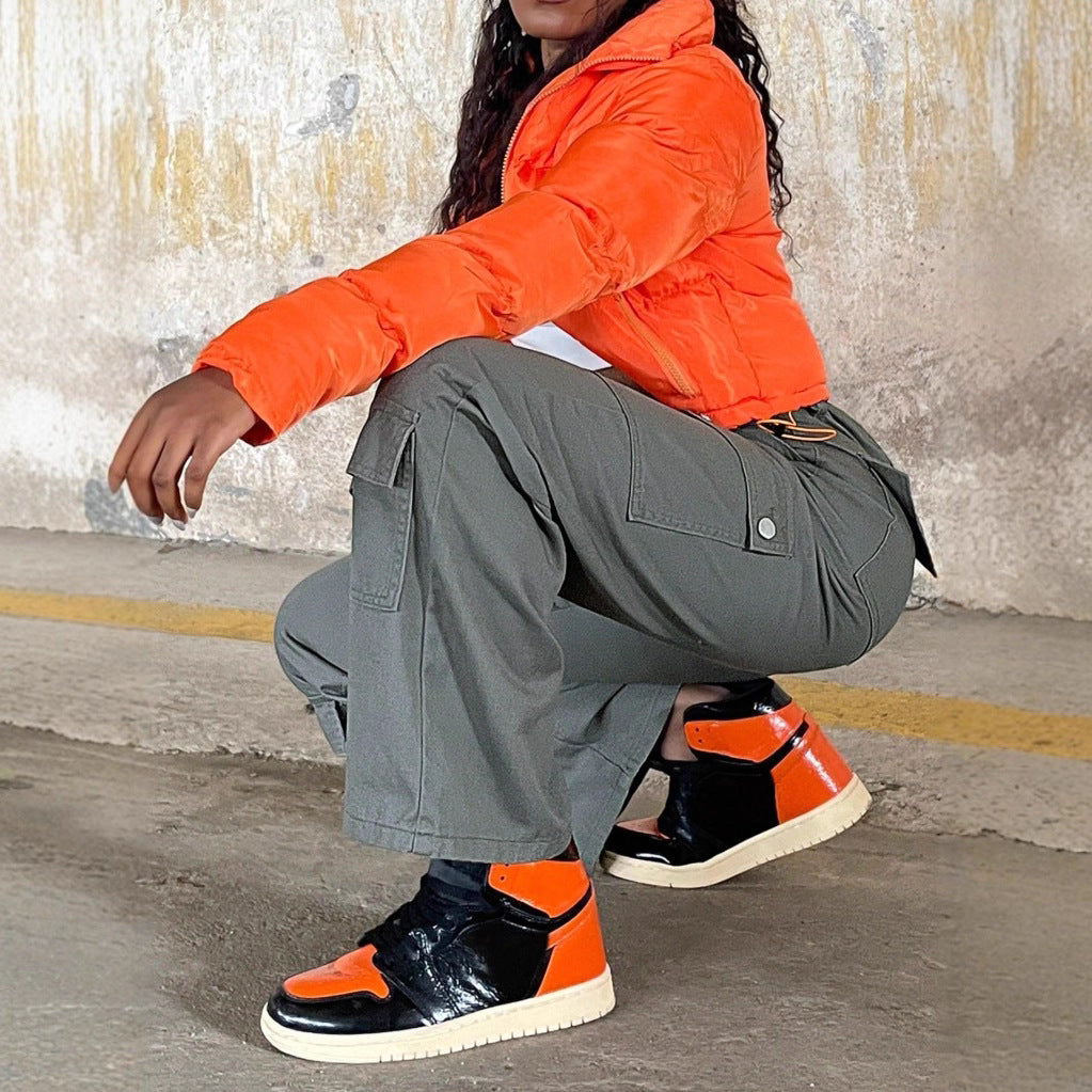 Ladies cargo pants with high waist, wide leg and flap pockets Amarae