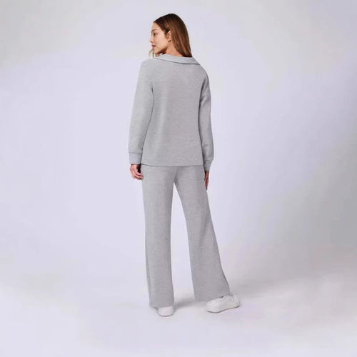 Casual lounge set for women with loose fit and comfortable V neck Amarae