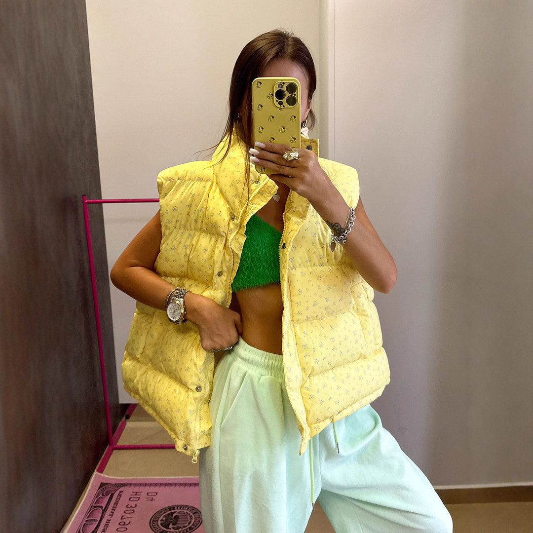 Ladies quilted vest with trendy collar and practical pockets Lune London