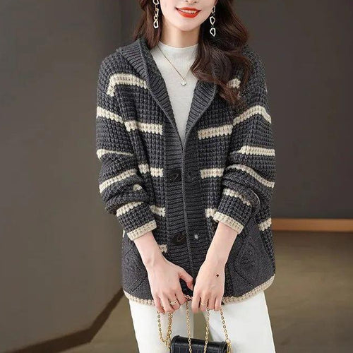 Cardigan pour femmes avec capuche et motif à carreaux décoratif Chic & Stil