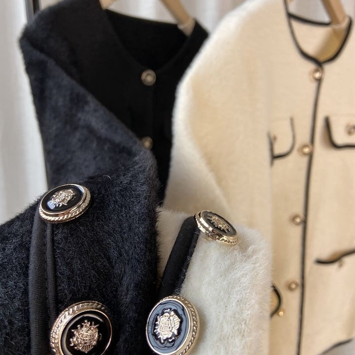 Lady cardigan with decorative buttons Lune London