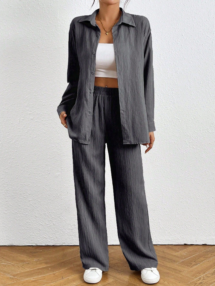 Ladies Lightweight and Airy Two-Piece Set with Structured Design Lune London