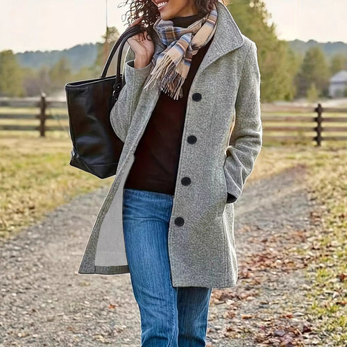 Manteau en laine élégant pour femmes avec col moderne et poches pratiques Chic & Stil