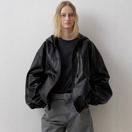 Veste en cuir synthétique décontractée pour femmes avec capuche Chic & Stil