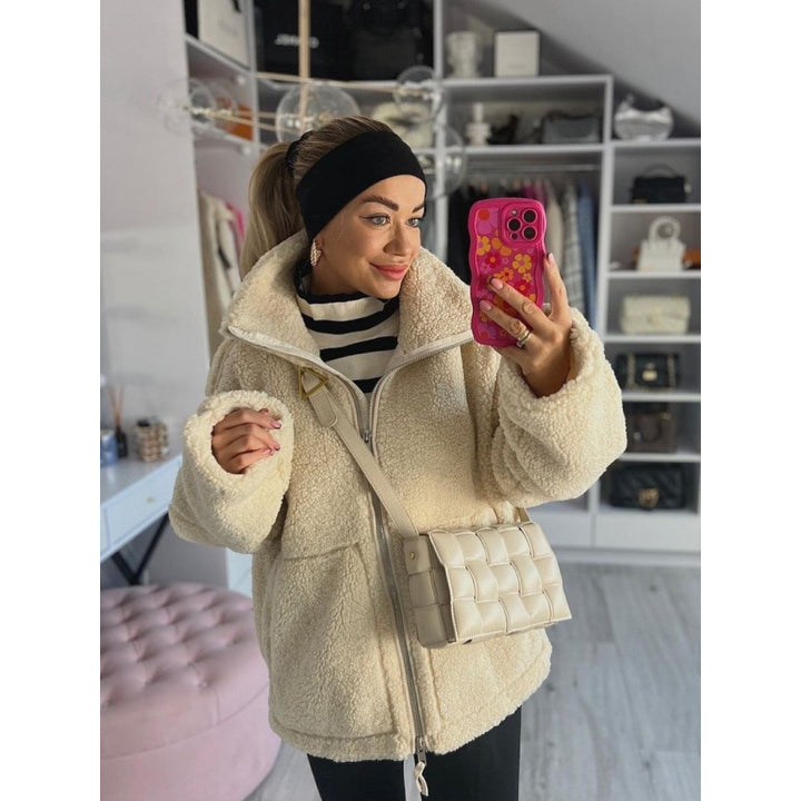 Lune London Women’s Cozy Fleece Jacket