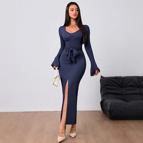 Robe femme avec décolleté en V et manches évasées Chic & Stil