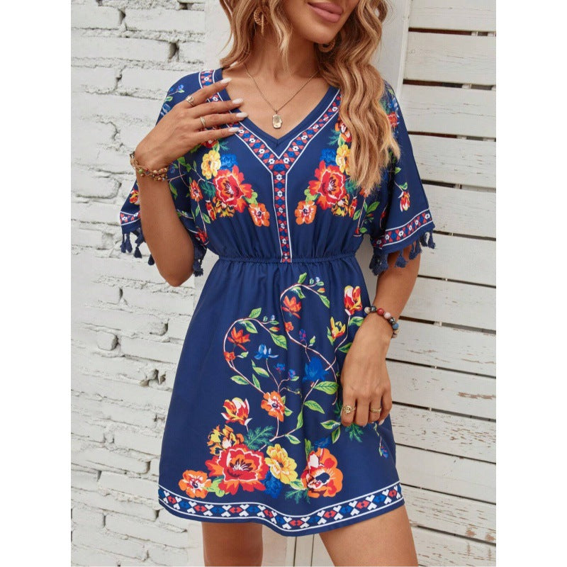Casual women's dress with a floral design and fringe sleeves Lune London