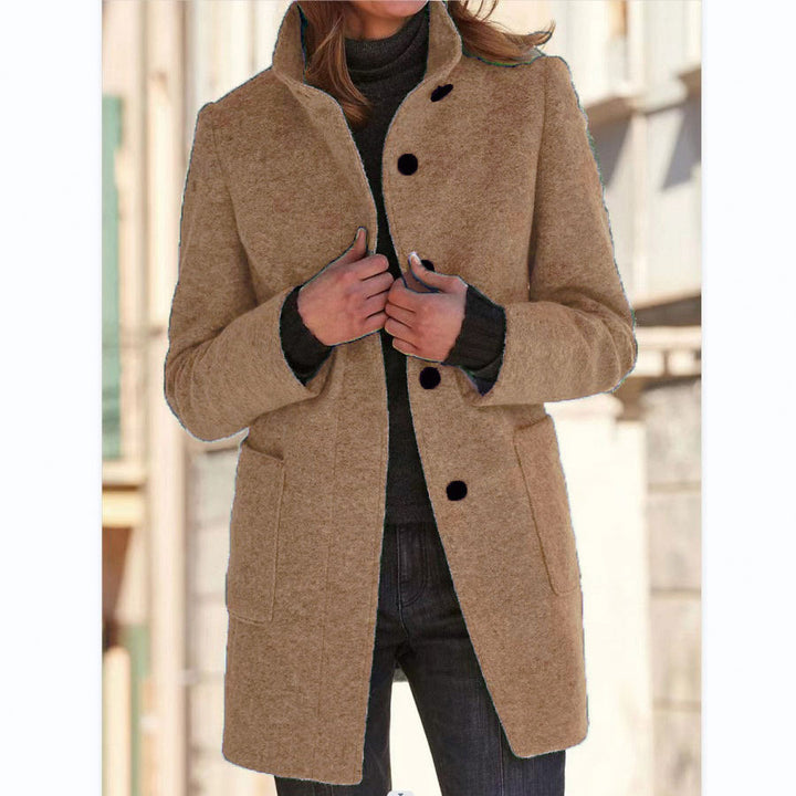 Wool coat for women with an elegant button detail and practical pockets Lune London