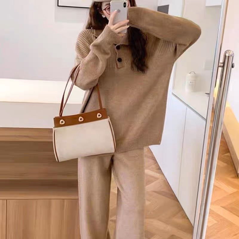 Costume tricoté pour femme avec détails de boutons décoratifs et coupe large Chic & Stil