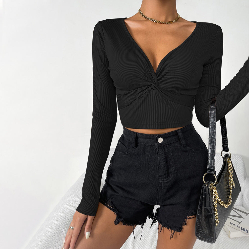 Chemisier pour femme à manches longues cropped avec un design de détail de nœud sophistiqué Chic & Stil