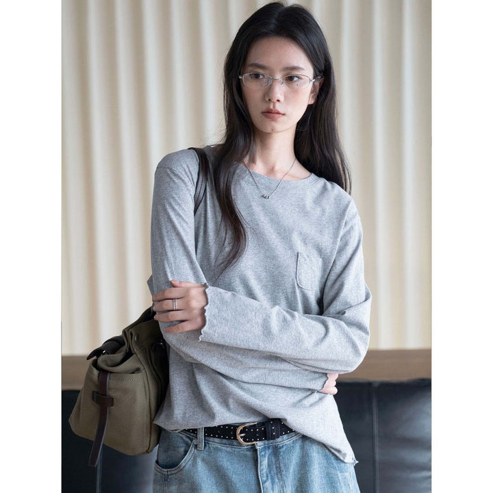 Women's Long Relaxed-Fit Shirt with Chest Pocket and Fine Round Neck