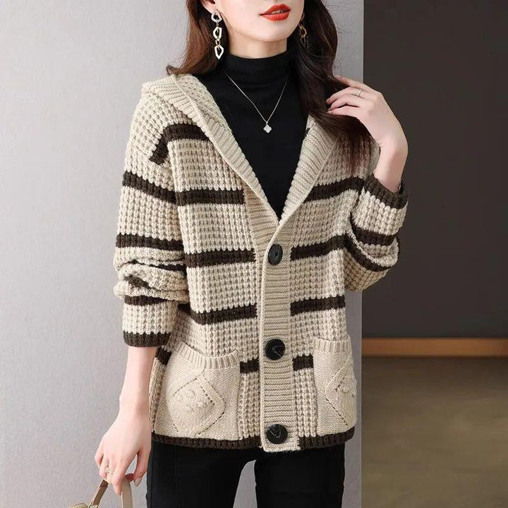 Cardigan pour femmes avec capuche et motif à carreaux décoratif Chic & Stil