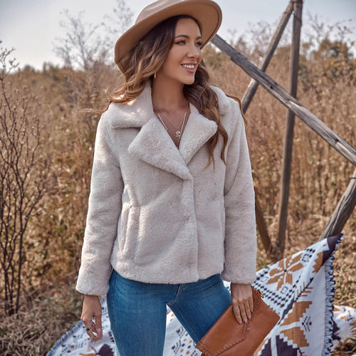 Fleece jacket for ladies with a chic and elegant look