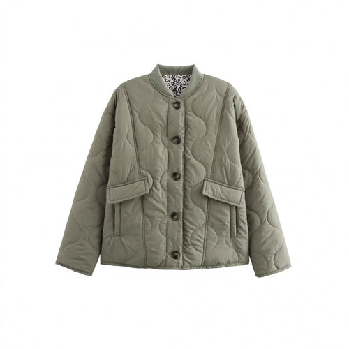 Ladies oversized quilted jacket with practical pockets and chic sporty design