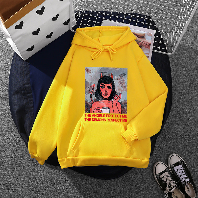 Women's hoodie with creative graphic print Chic & Stil