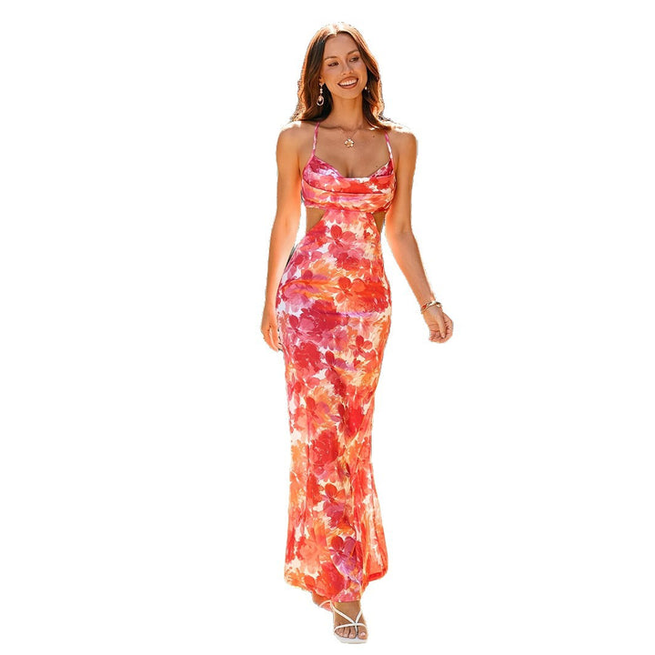 Ladies Elegant Summer Dress with Cut-out Details and a Chic Floral Pattern