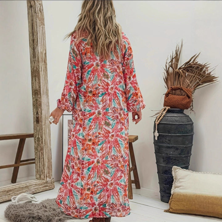 Maxi dresses for women with a colorful floral print and a slight V-neck Lune London