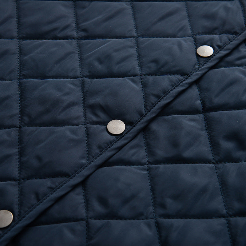 Quilted jacket for women in soft material with contrasting collar and practical pockets Lune London