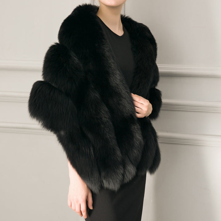 Ladies luxurious elegant faux fur cape Lune London