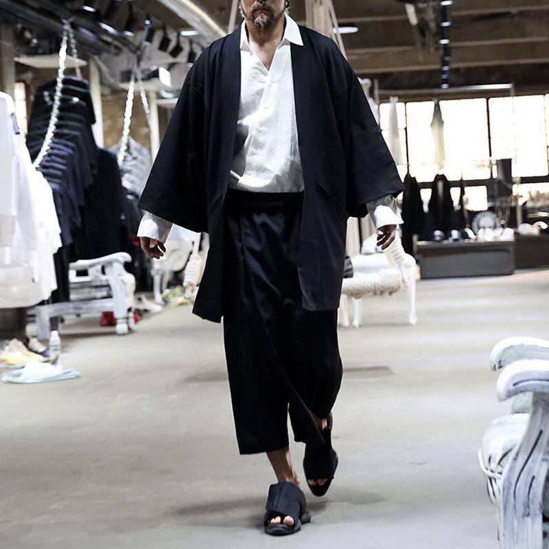 Women's kimono jacket with modern cut and practical pockets Lune London