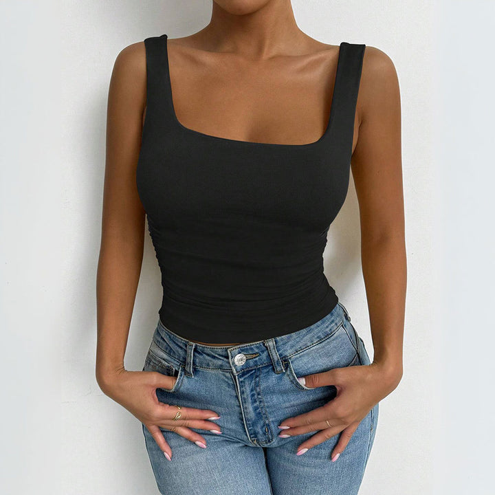 Haut ajusté pour femmes avec encolure carrée et détails volants Chic & Stil