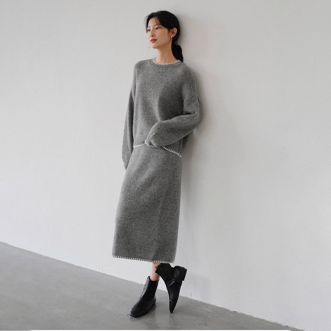 Ensemble en tricot pour femmes avec une coupe décontractée et des détails décoratifs Chic & Stil