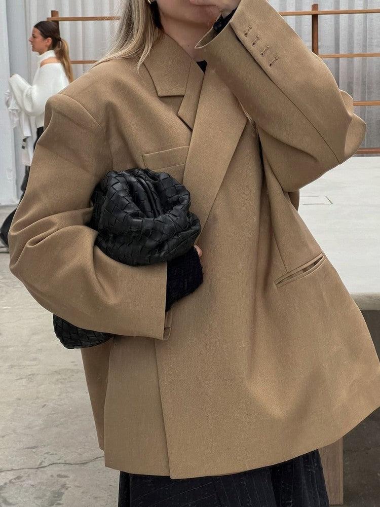 Oversized blazer for women with elegant pocket and chic lapel Lune London