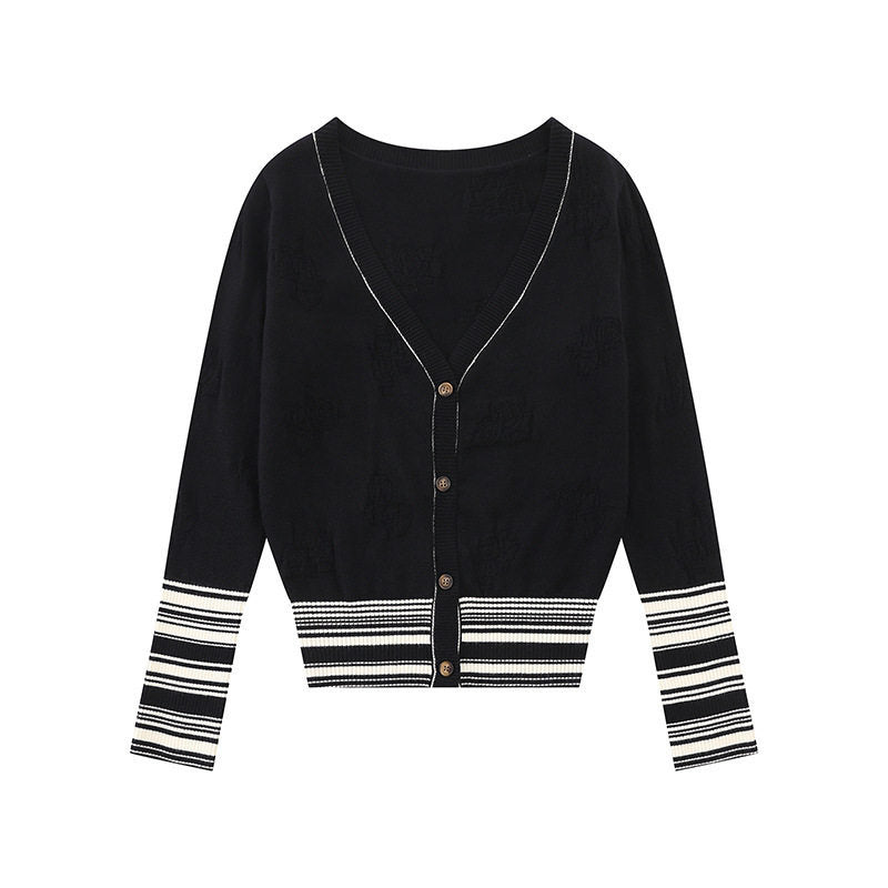 Ladies cardigan with V-neck, fine jacquard pattern and contrasting cuffs Amarae