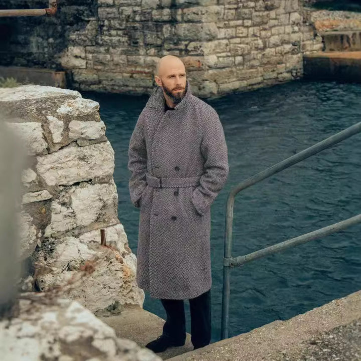 Elegant and warm wool coat for men Lune London