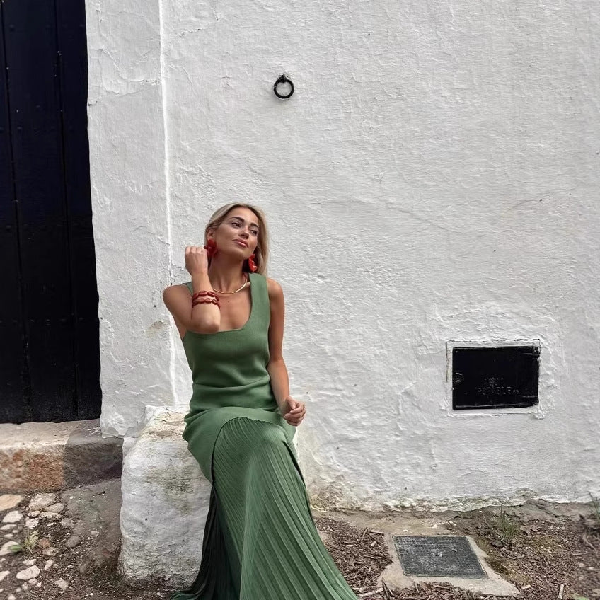 Maxi dress for women with pleated skirt and fitted top Lune London