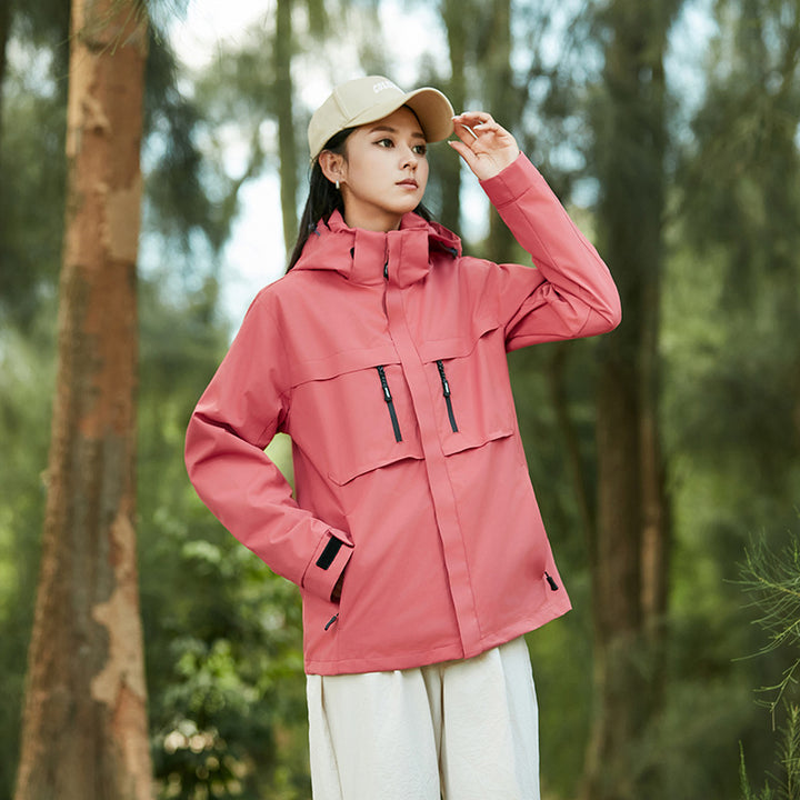 Men's technical outdoor jacket with hood, water-repellent membrane and multifunctional zip pockets Amarae