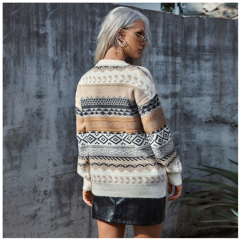 Thick knit sweater for women with graphic pattern and casual cut Lune London