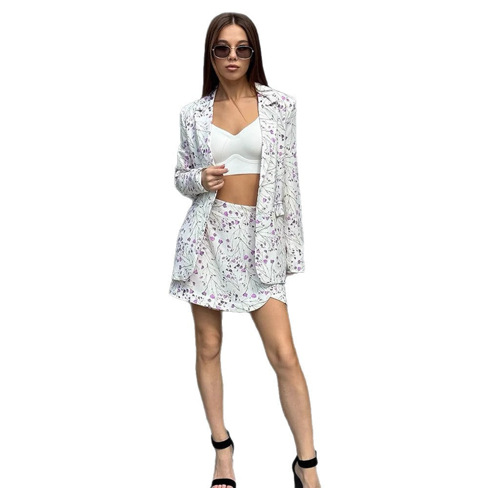 Women Floral Blazer and Mini Skirt Set made of textured Cotton Blend Amarae