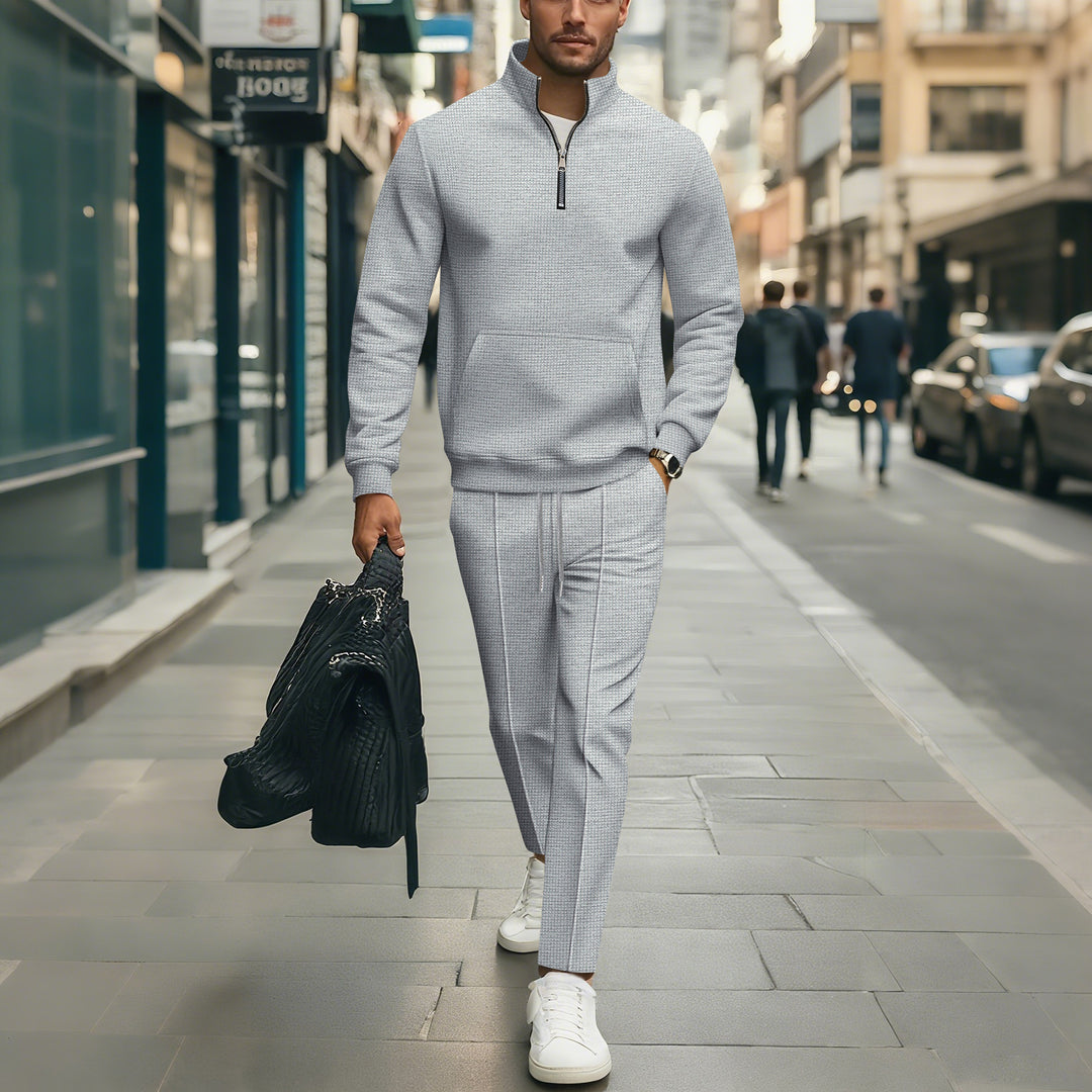 Casual sweatshirt set for men with modern zipper and elasticized waist Lune London