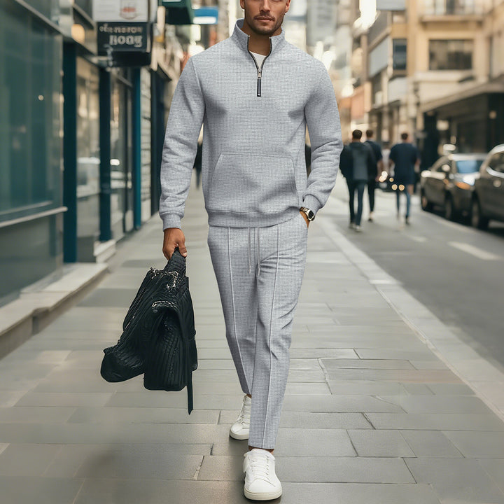 Casual sweatshirt set for men with modern zipper and elasticized waist Lune London