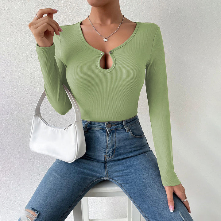 Chemise à manches longues pour femme avec décolleté en V profond et détail de nœud décoratif Chic & Stil