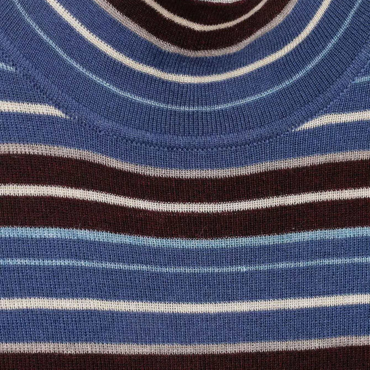Pull à col roulé pour femmes avec un design rayé à la mode Chic & Stil
